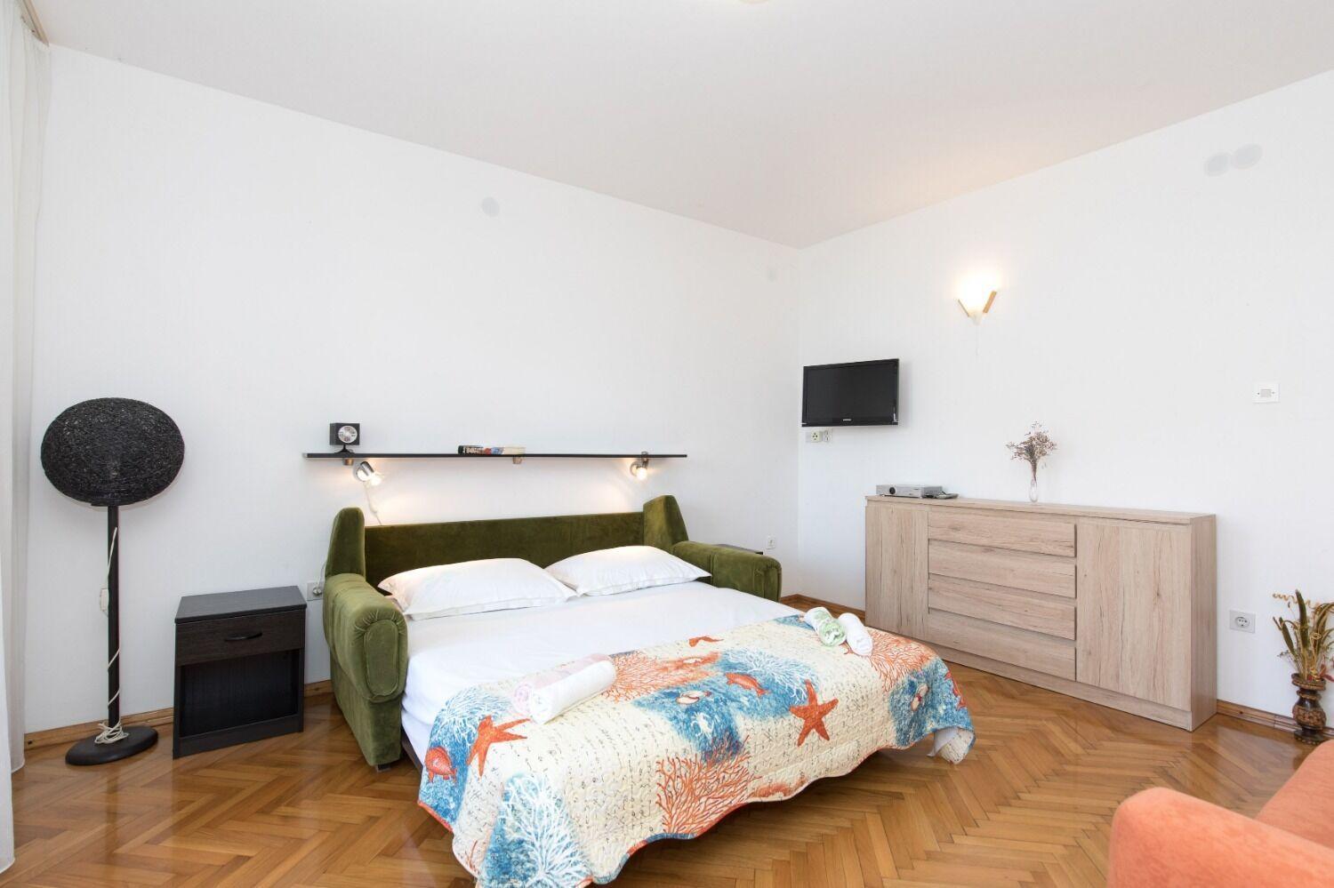 Apartments Kate - 100 M From Beach Malinska Εξωτερικό φωτογραφία